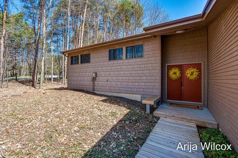 42 Deer Run Dr NE, Ada, MI 49301 photo 4