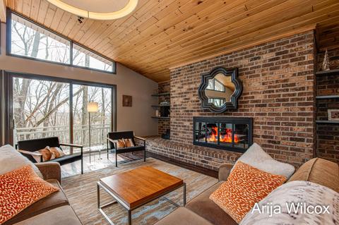 42 Deer Run Dr NE, Ada, MI 49301 photo 8