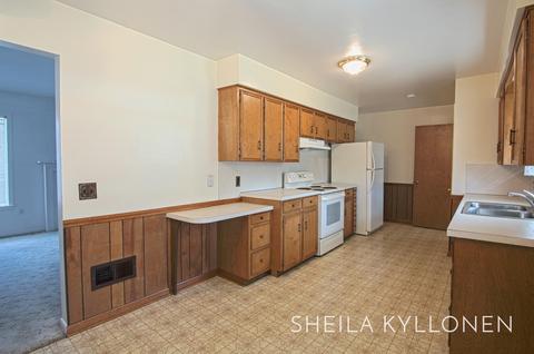 7729 Steele Ave, Jenison, MI 49428 photo 2