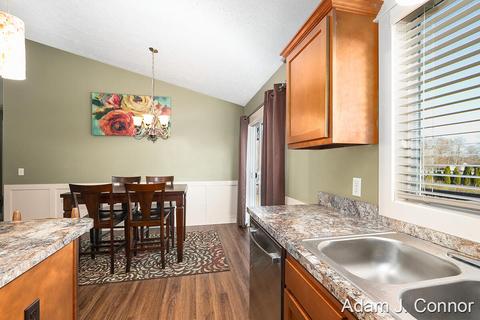 1845 Sunset Dr, Dorr, MI 49323 photo 11