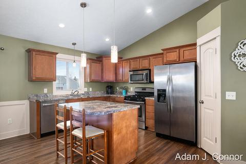 1845 Sunset Dr, Dorr, MI 49323 photo 9