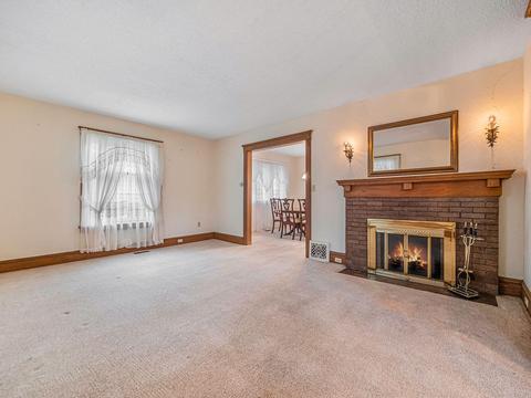 910 Third St, Jackson, MI 49203 photo 3