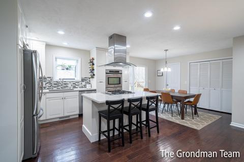 8132 Bailey Dr NE, Ada, MI 49301 photo 6