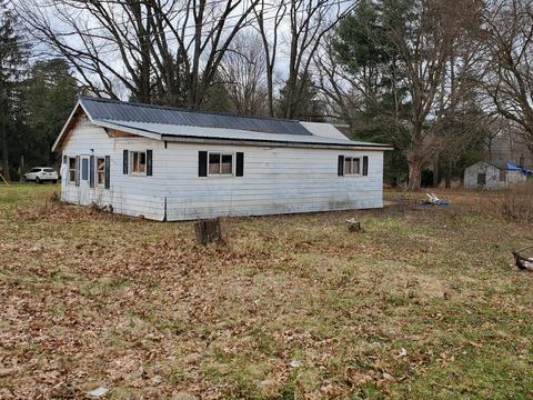 8602 Lansing Ave, Jackson, MI 49201 photo 3