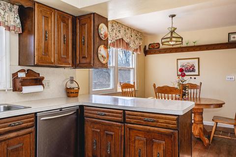 1963 Elmhurst Ln, Jackson, MI 49201 photo 11