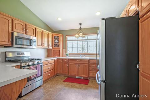 1908 Jack Pine Ct, Dorr, MI 49323 photo 6