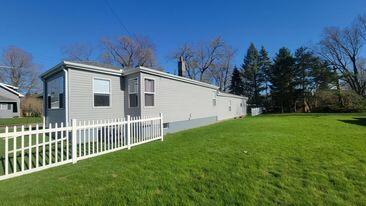 127 Matilda St, Bronson, MI 49028 photo 2