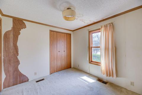 201 Walnut St, Three Oaks, MI 49128 photo 9
