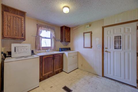 201 Walnut St, Three Oaks, MI 49128 photo 14