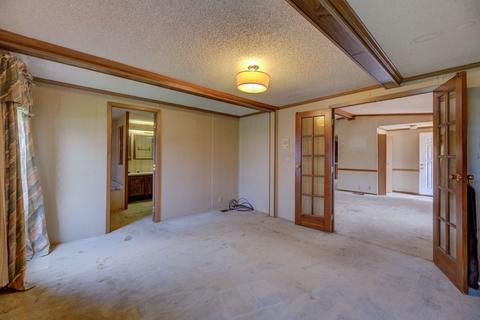 201 Walnut St, Three Oaks, MI 49128 photo 7