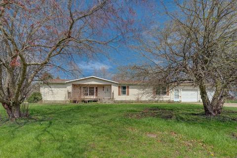 201 Walnut St, Three Oaks, MI 49128 photo 2