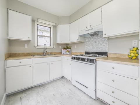 818 Foote St, Jackson, MI 49202 photo 6