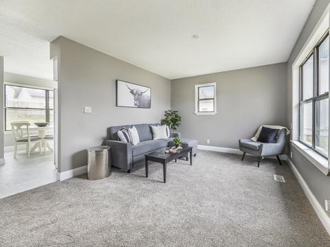 818 Foote St, Jackson, MI 49202 photo 2
