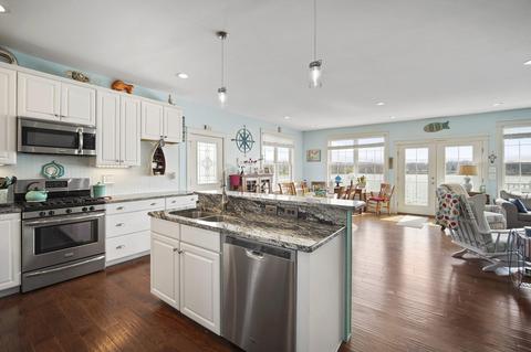 98 Deep Lk, Brooklyn, MI 49230 photo 13