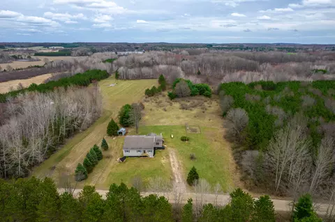 12781 40th Ave, Remus, MI 49340 photo 2