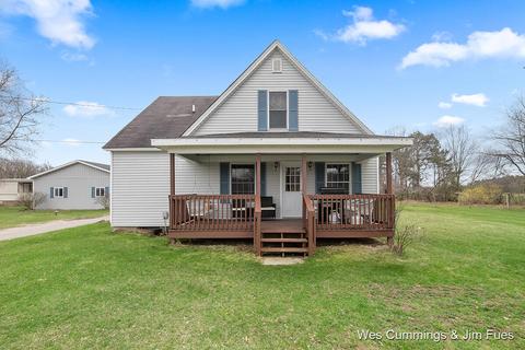 9227 Ellis Rd, Belding, MI 48809 photo 1