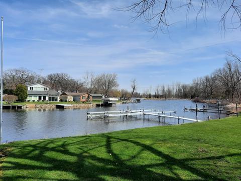 286 Riverview Dr, Coldwater, MI 49036 photo 3