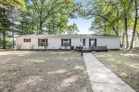 1009 Lake St, Pullman, MI 49450 photo 1