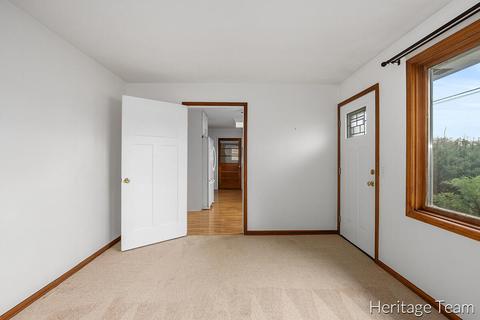 710 Baldwin St, Jenison, MI 49428 photo 8