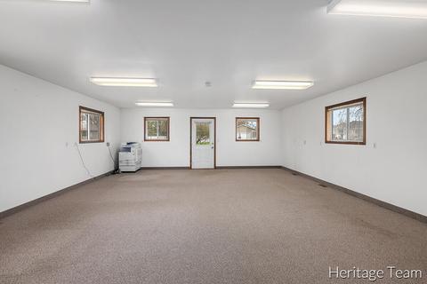 710 Baldwin St, Jenison, MI 49428 photo 17