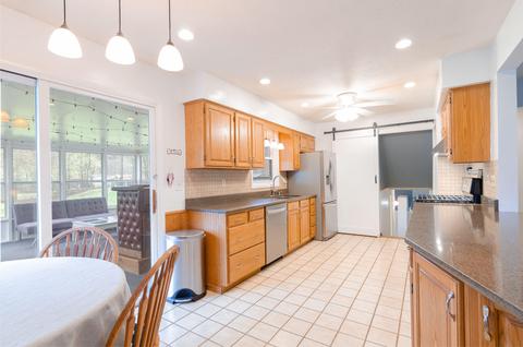 3865 Deerfield, Jackson, MI 49203 photo 8
