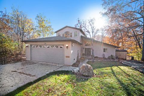 11781 Killarny Cir, Jerome, MI 49249 photo 1