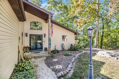 11781 Killarny Cir, Jerome, MI 49249 photo 3