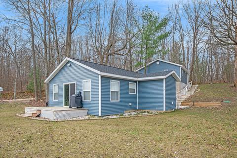 7488 Birch St, Hesperia, MI 49421 photo 1