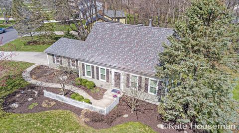 431 Adaway Ave SE, Ada, MI 49301 photo 3