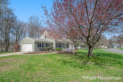 431 Adaway Ave SE, Ada, MI 49301 photo 4
