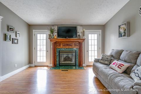 1411 6th St, Belding, MI 48809 photo 8