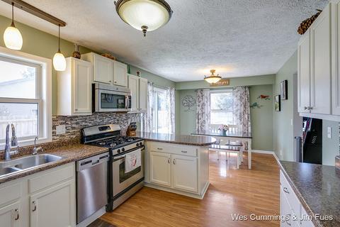 1411 6th St, Belding, MI 48809 photo 11