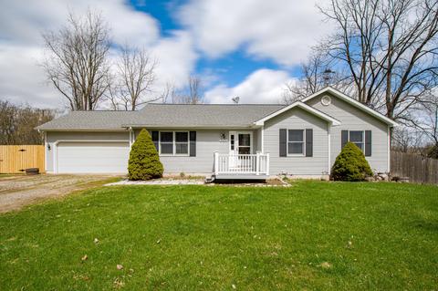 5434 Clearview Dr, Howell, MI 48843 photo 1