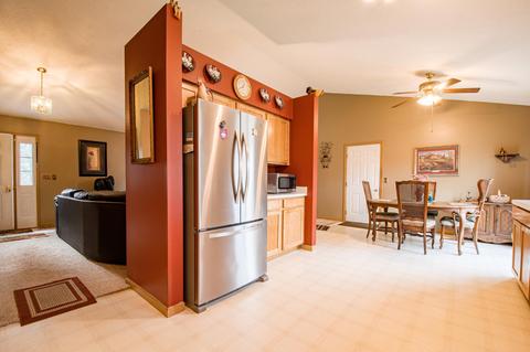 5434 Clearview Dr, Howell, MI 48843 photo 6