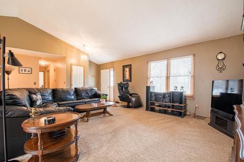 5434 Clearview Dr, Howell, MI 48843 photo 9
