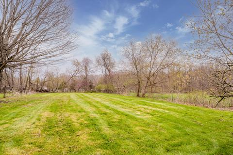 12897 Main St, Buchanan, MI 49107 photo 2