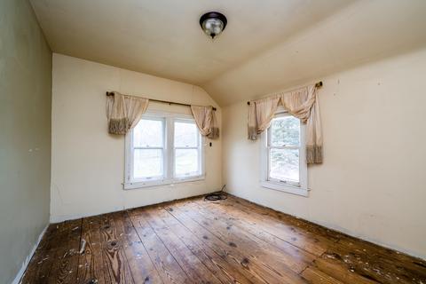 12897 Main St, Buchanan, MI 49107 photo 9