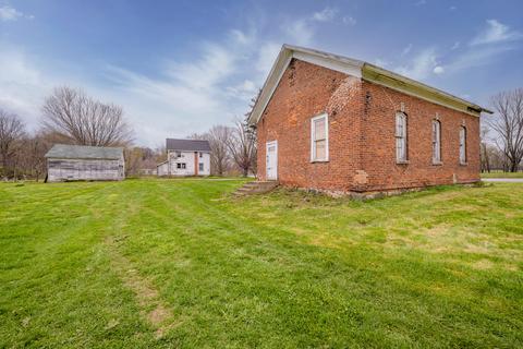 12897 Main St, Buchanan, MI 49107 photo 17