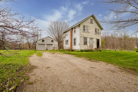 12897 Main St, Buchanan, MI 49107 photo 1