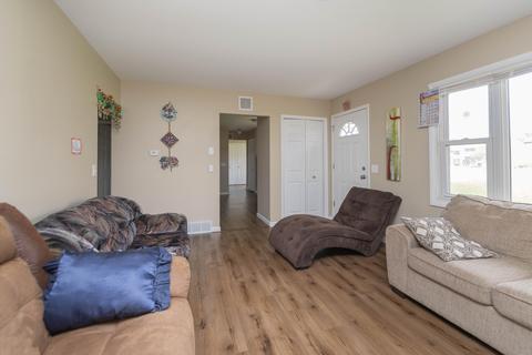 336 12th St, Plainwell, MI 49080 photo 3