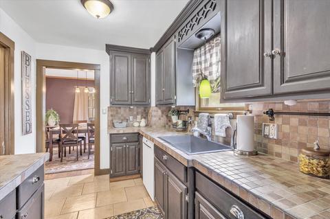 1126 S W Ave, Jackson, MI 49203 photo 17