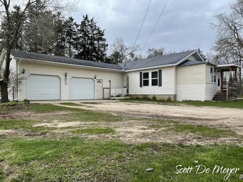 533 Roosevelt St, Belding, MI 48809 photo 1