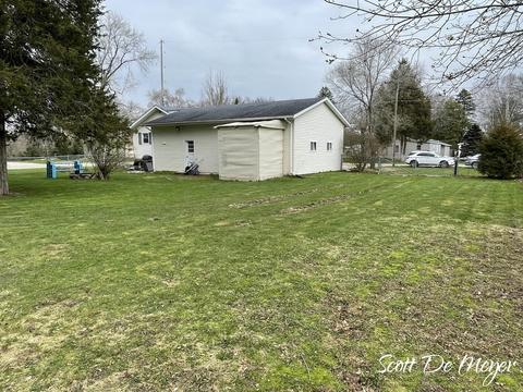 533 Roosevelt St, Belding, MI 48809 photo 10