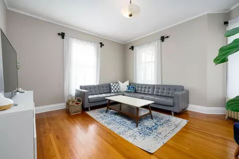 211 S Marshall Ave, Marshall, MI 49068 photo 5