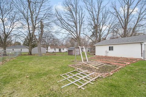 351 N 28th St, Springfield, MI 49037 photo 25