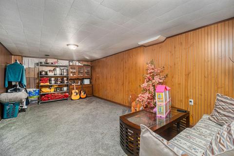 351 N 28th St, Springfield, MI 49037 photo 20