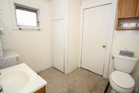255 W Second, Constantine, MI 49042 photo 19