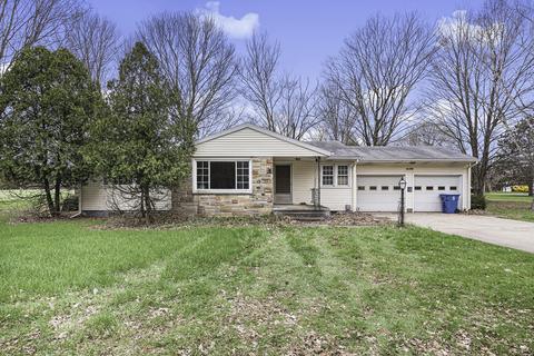 4104 30th St, Dorr, MI 49323 photo 1