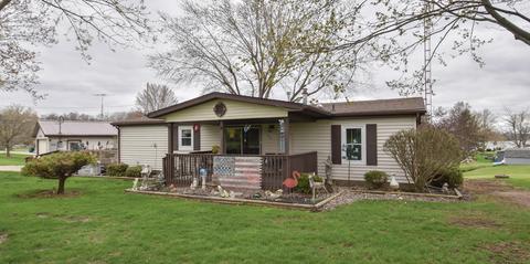 104 Wright Rd, Quincy, MI 49082 photo 2