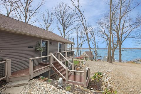 14825 Grandview Dr, Marcellus, MI 49067 photo 2